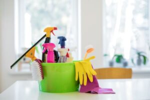 Home Cleaning Schedule: Weekly & Monthly Checklist